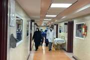 حضور رئیس بیمارستان سینا در روز عاشورای حسینی در کنار کادر درمان این مرکز